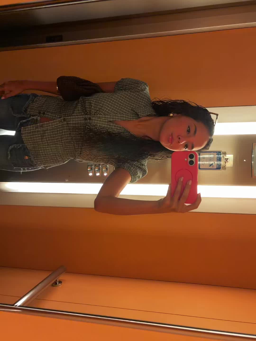 @Maariaaav