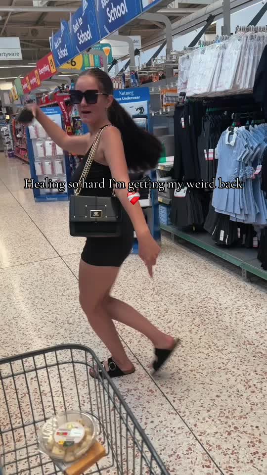 @ellaroyle