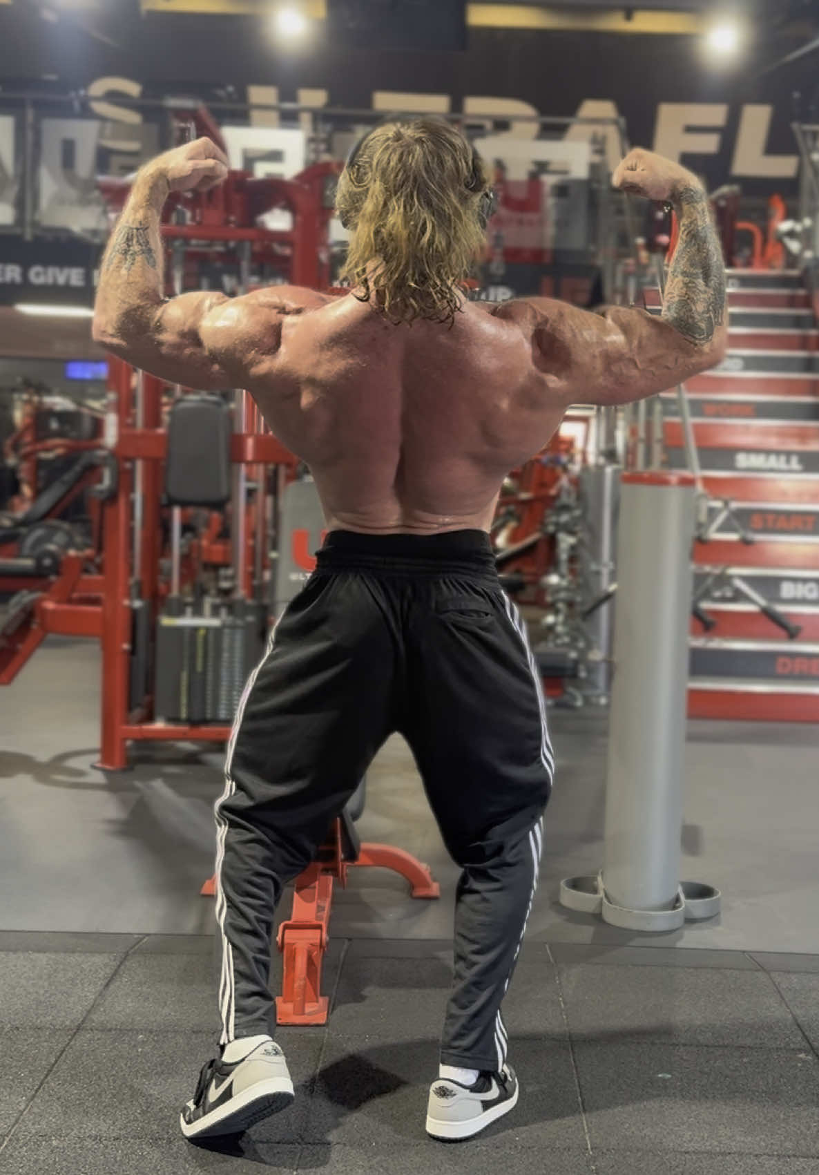 @MWULTRA