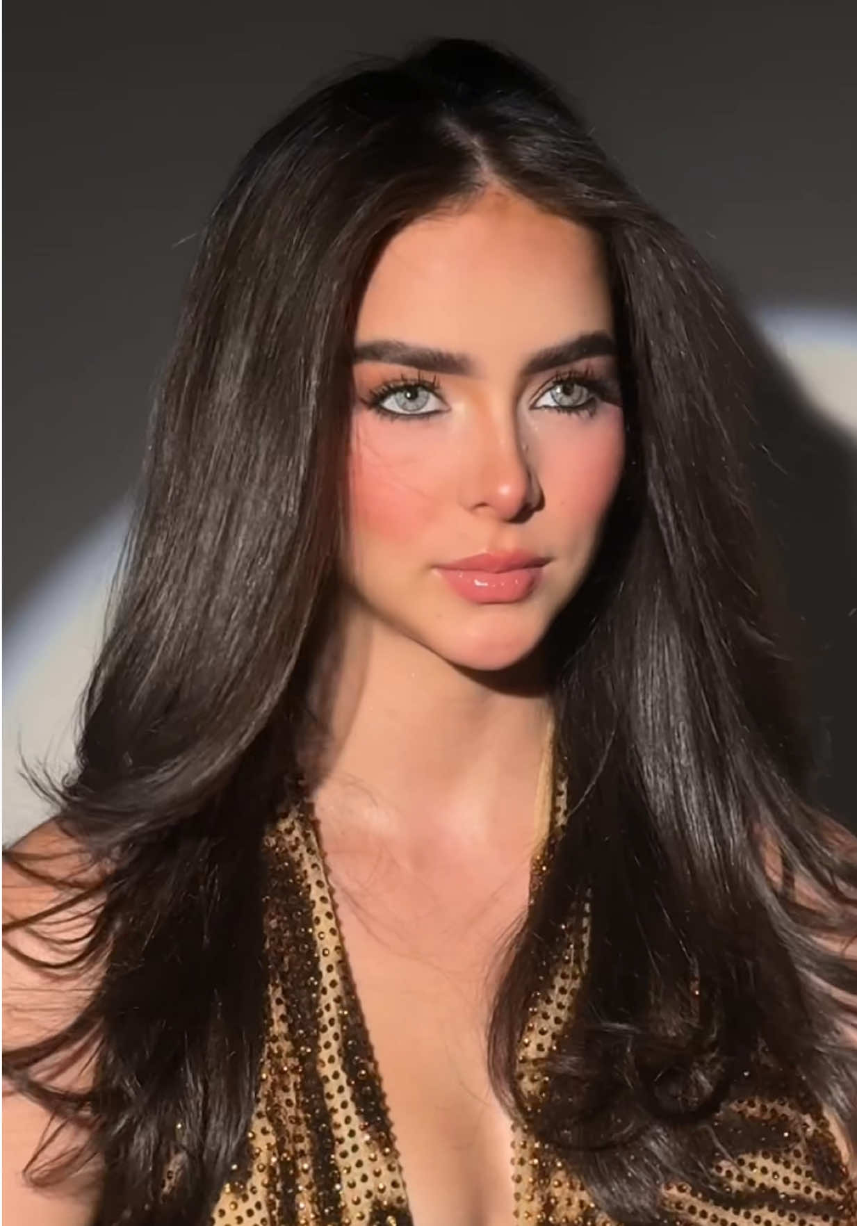 @Sabrina salvatierra👀