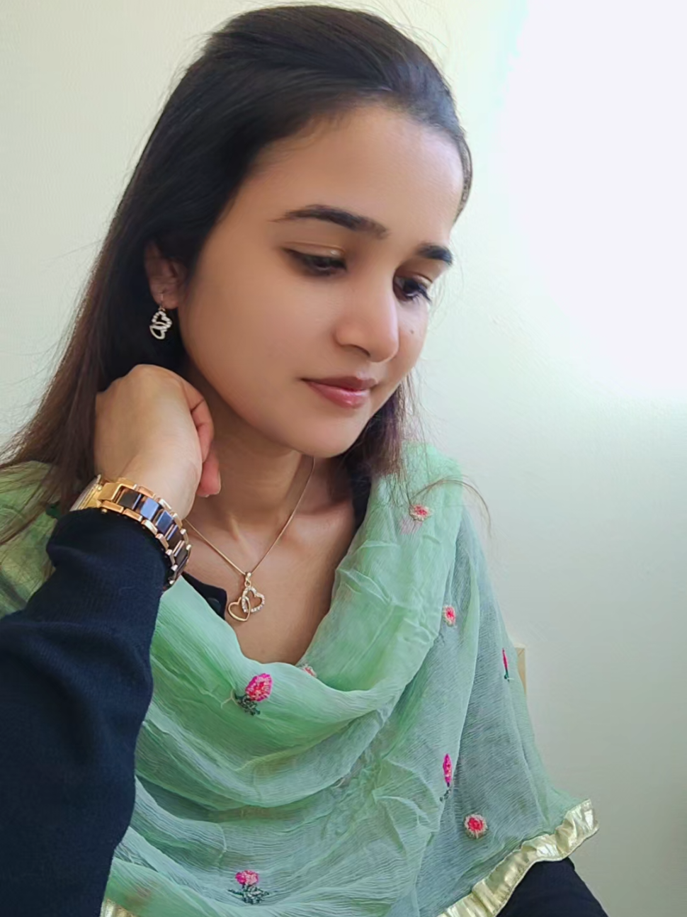 @Karishma_Rajput