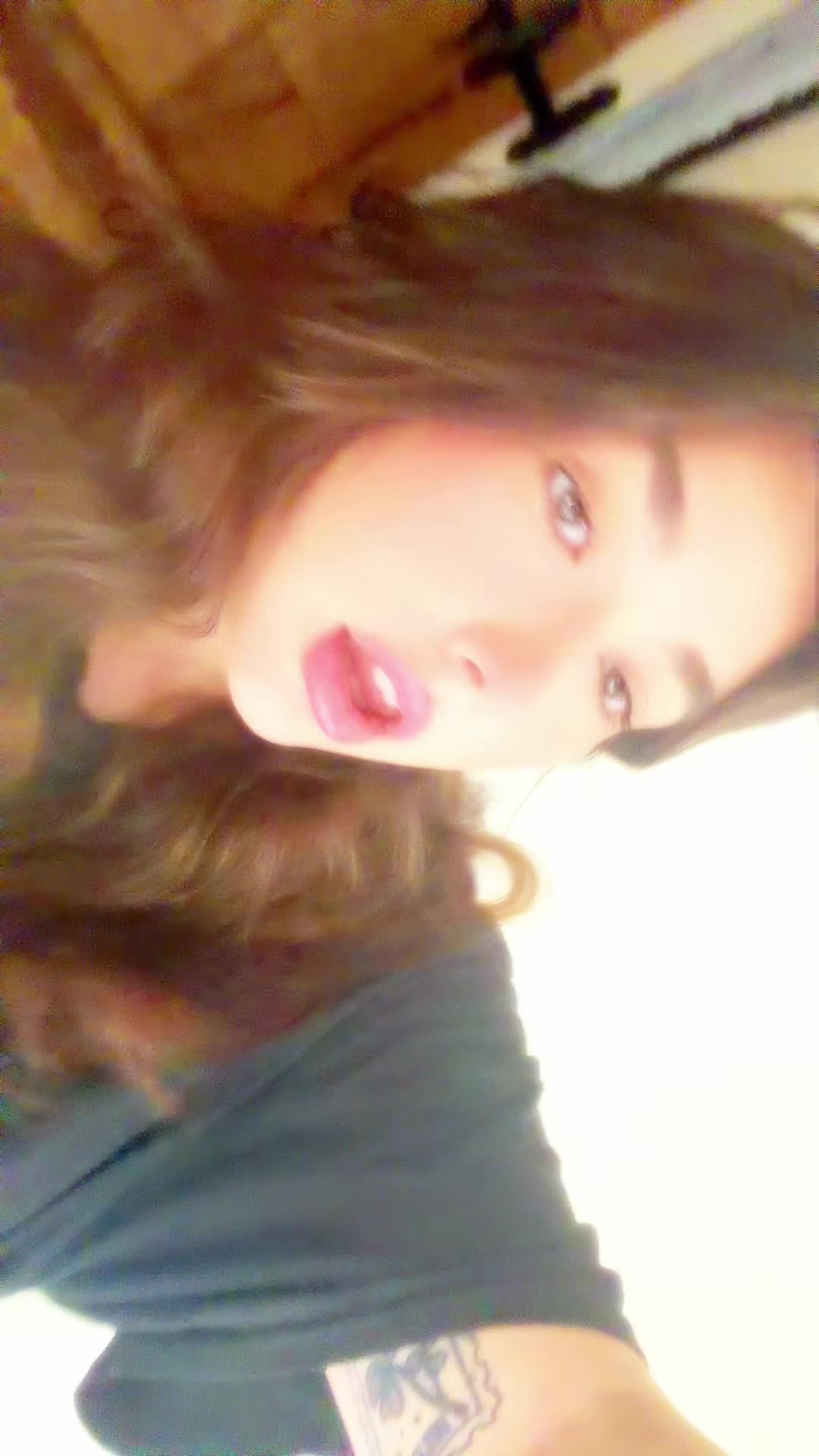 @R💋