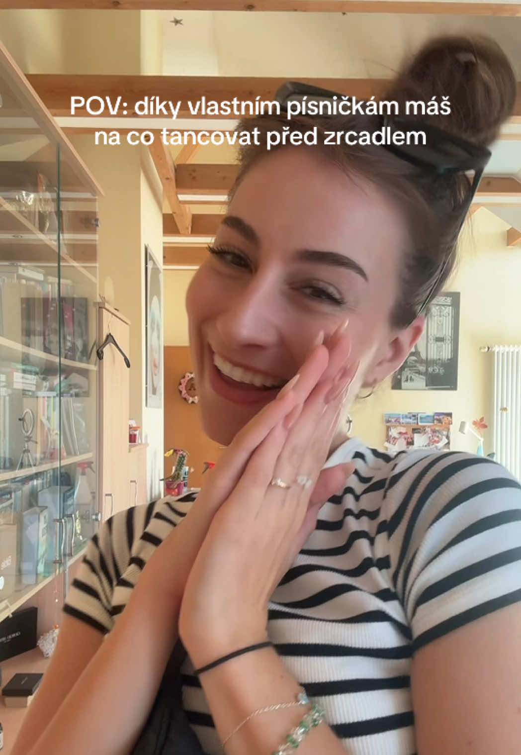 @Anika Menclová