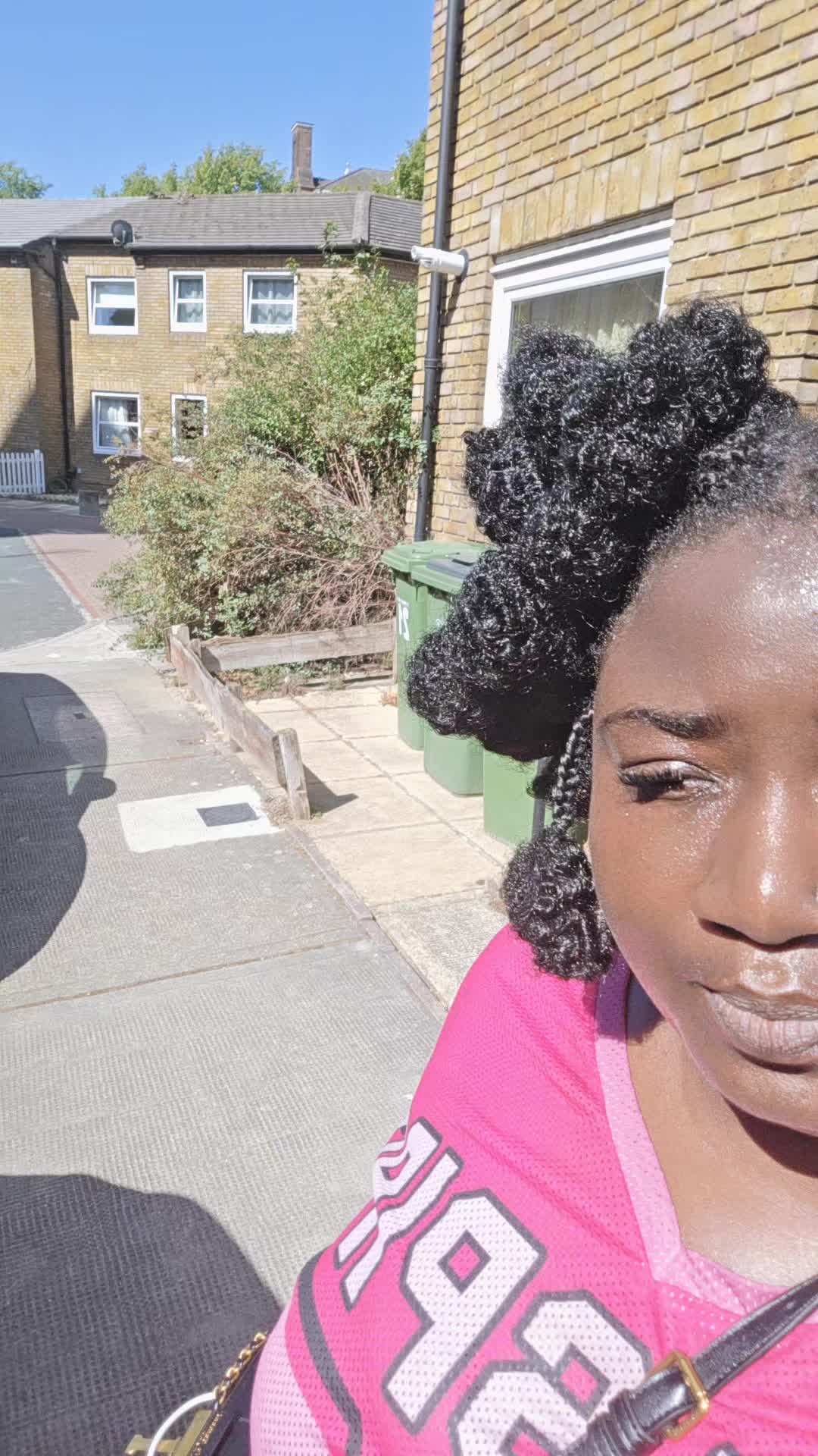 @❄️STAR GIRL Amina 🇸🇱🇬🇭🇬🇧