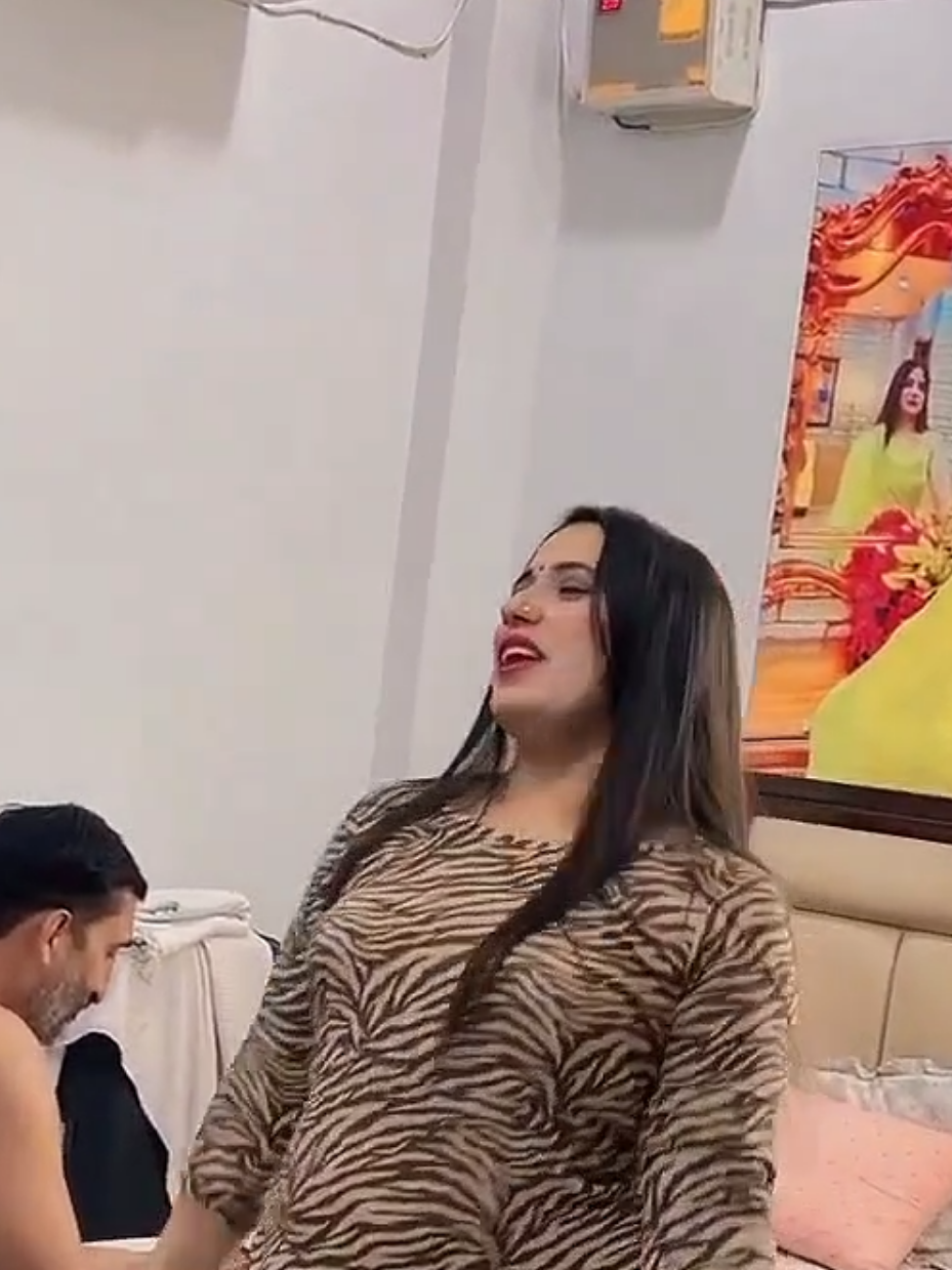 @𝐌𝐚𝐫𝐢𝐚 Gujjar