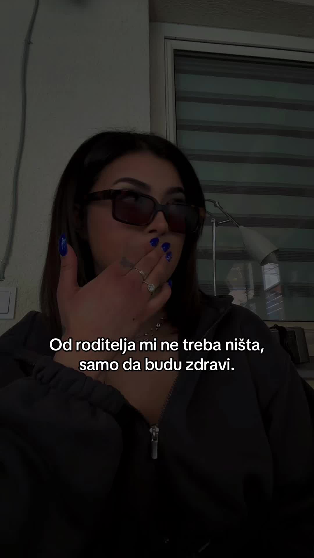 @Bella