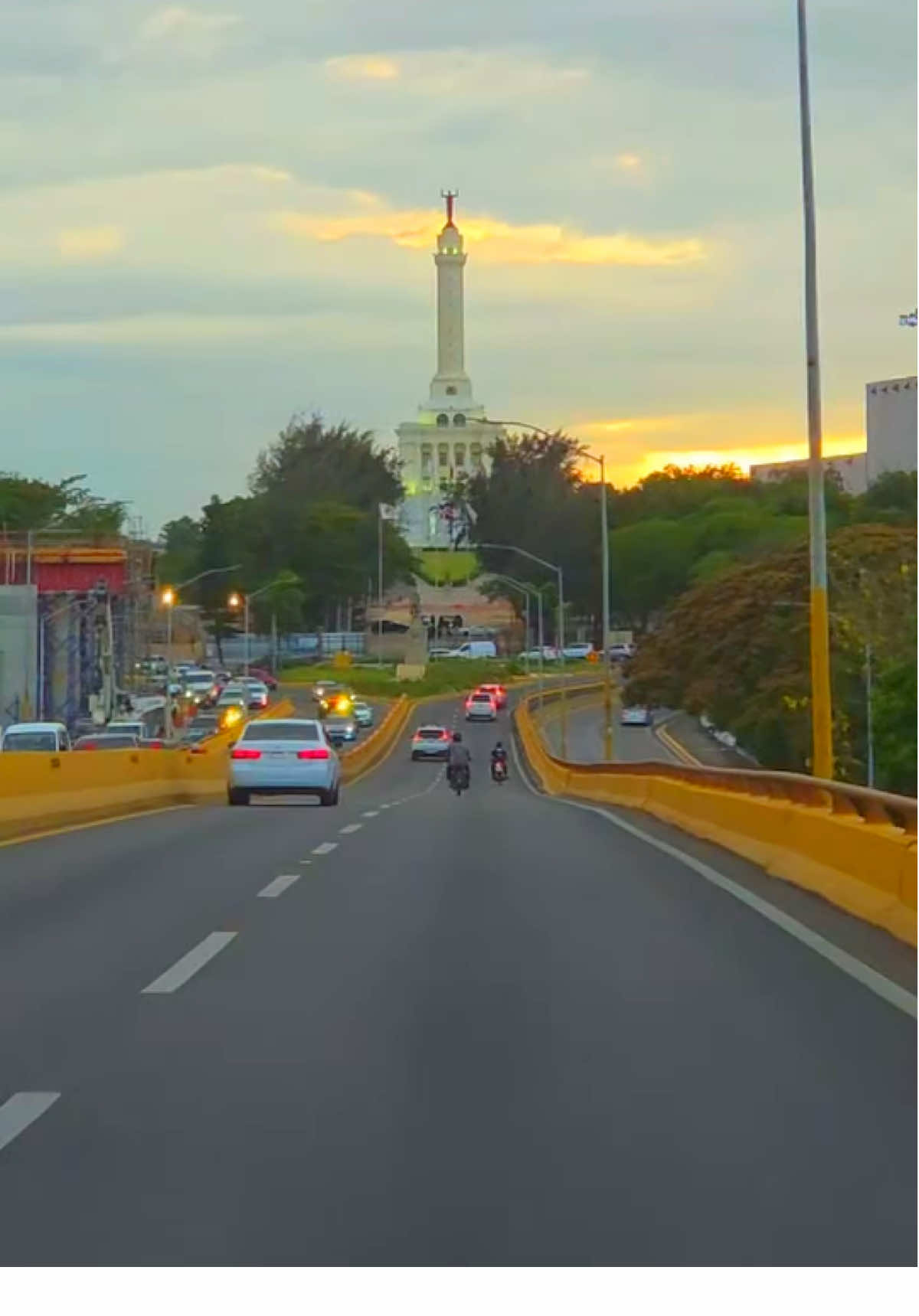 @SantiagoCalles031