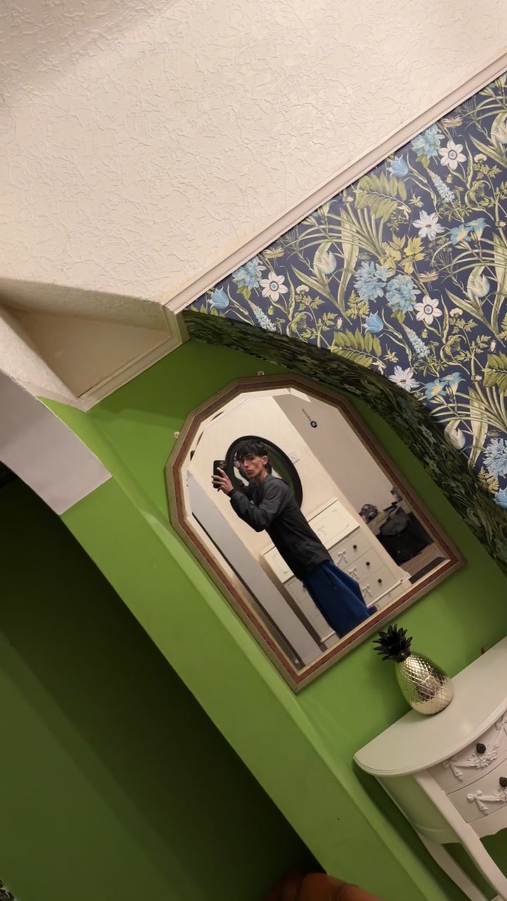 @toni
