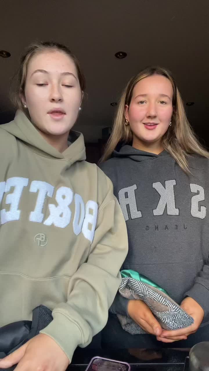 @Elliegriffin