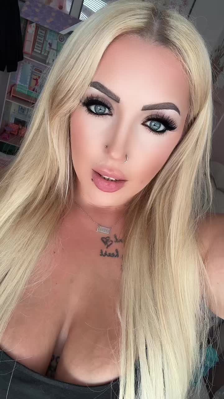 @Kayleigh11:11_xo
