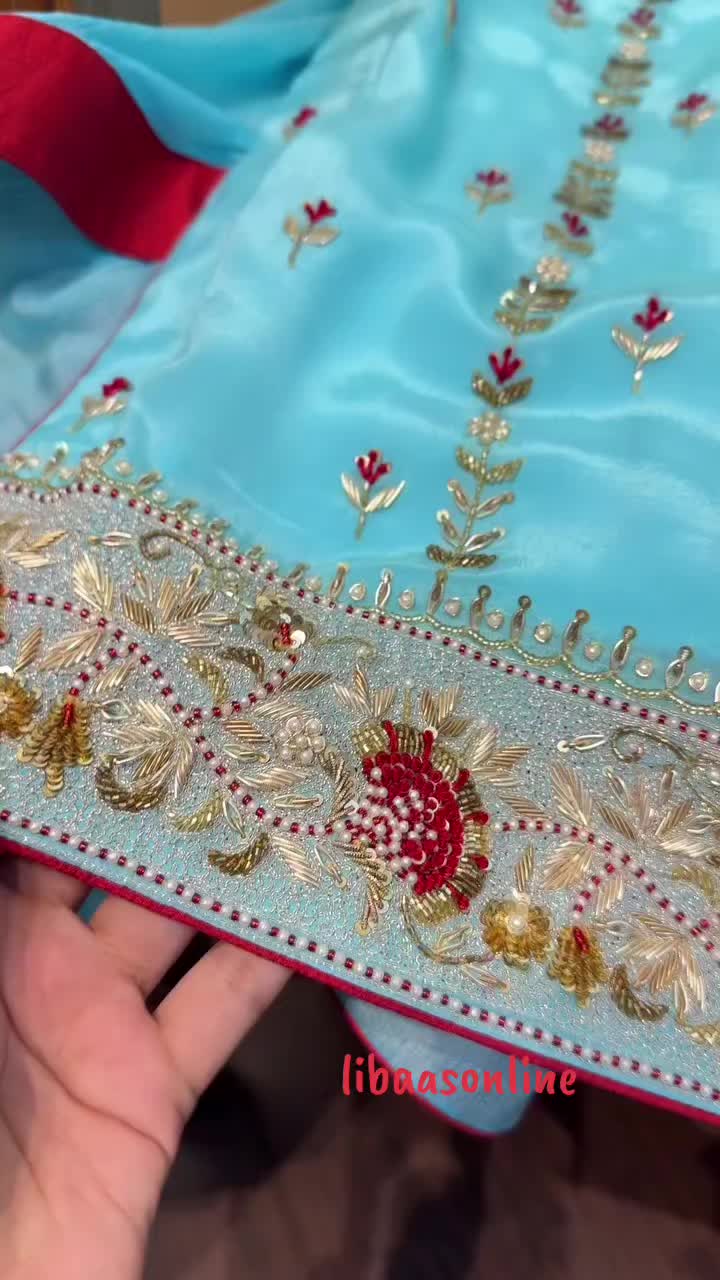 @ਲਿਬਾਸ by ਕੌਰ