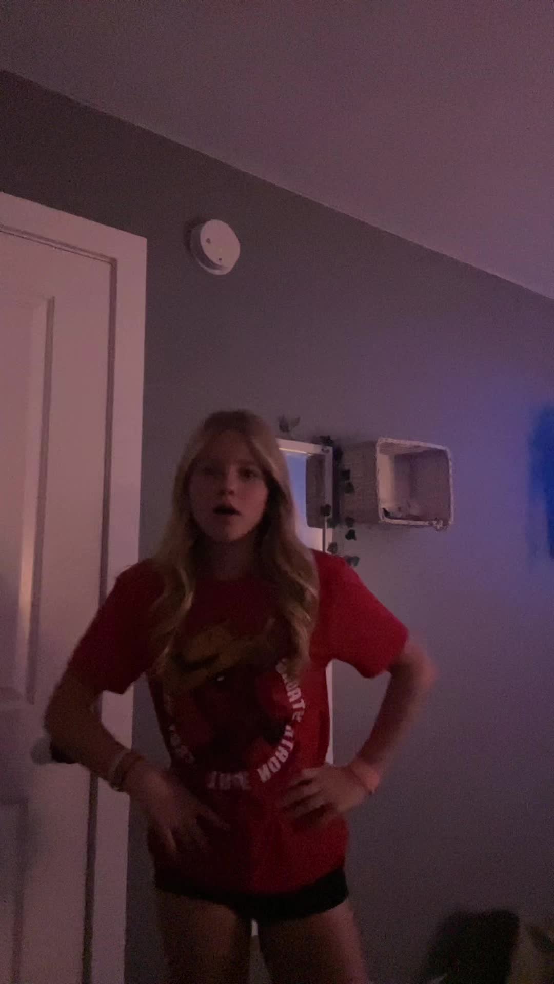 @🫶🏻𝓪𝔂𝓵𝓮𝓮𝓷🇨🇦