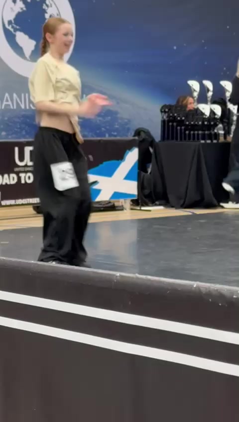 @👟🌟D.H🌟🦈