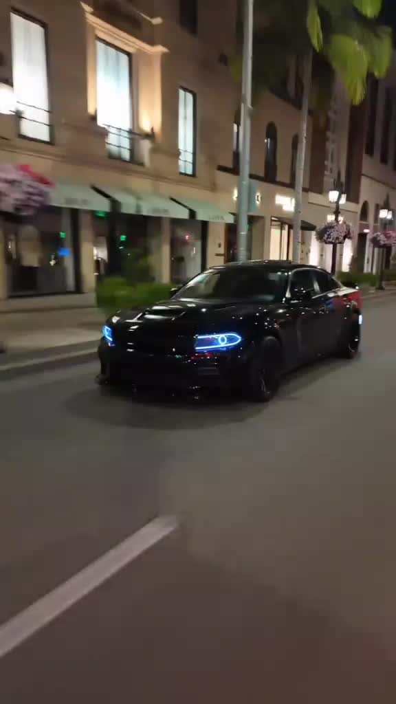 @niki