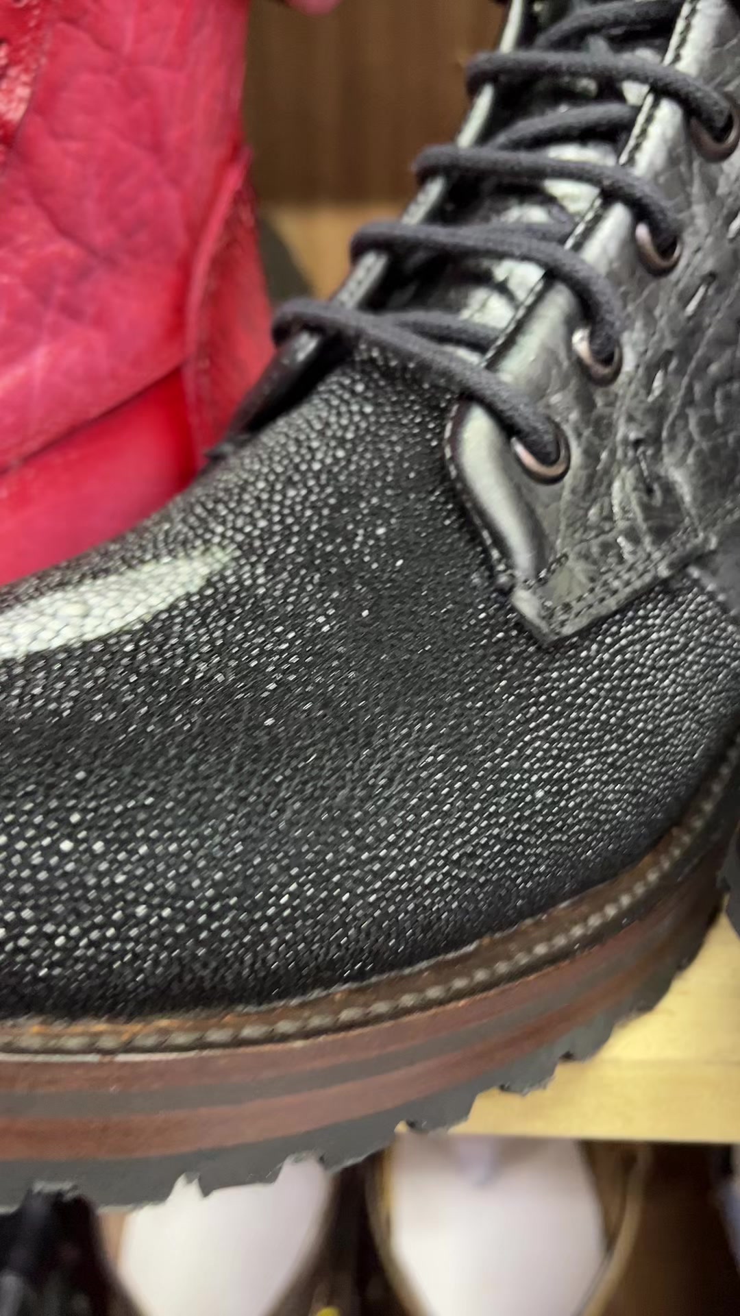 @Luxy Zapaterias