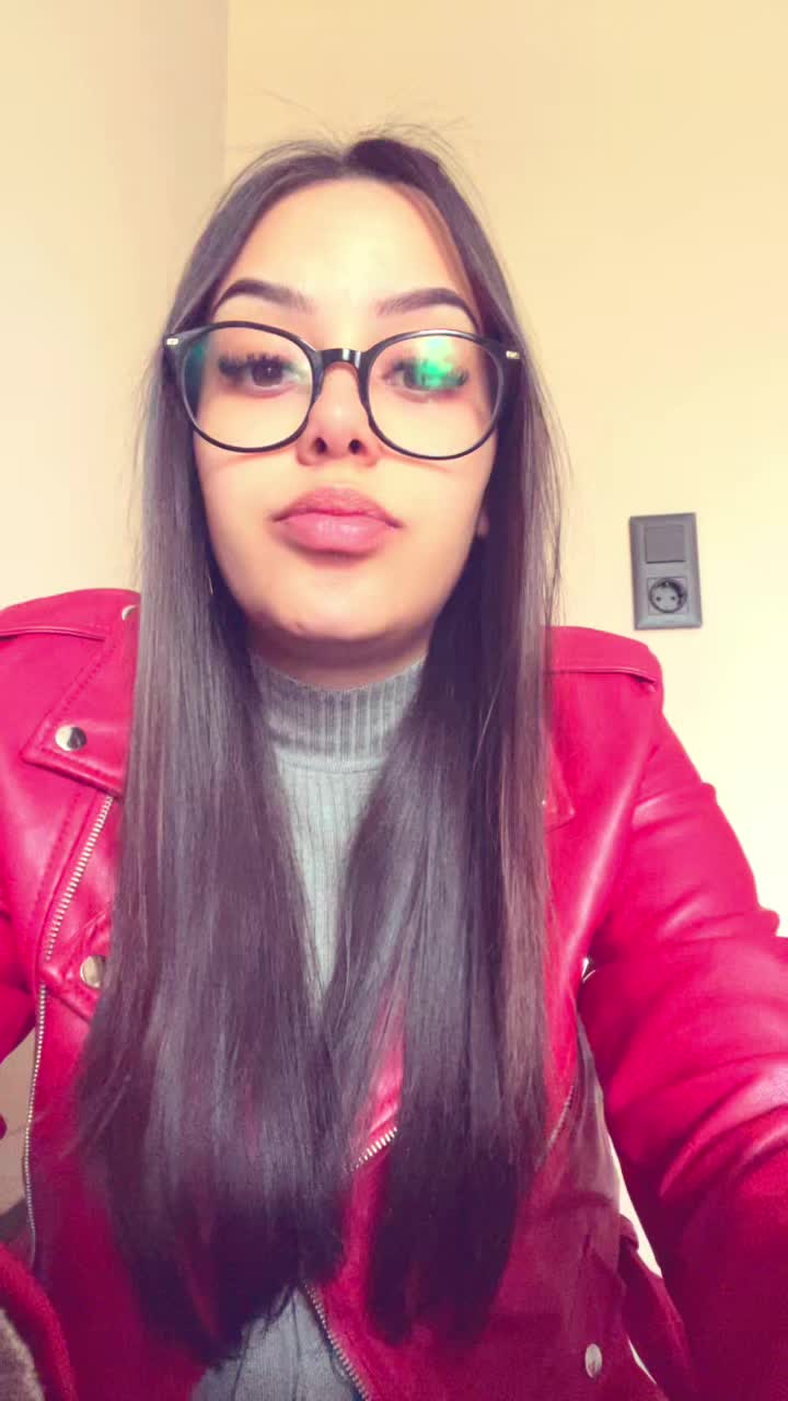@vivi🤓
