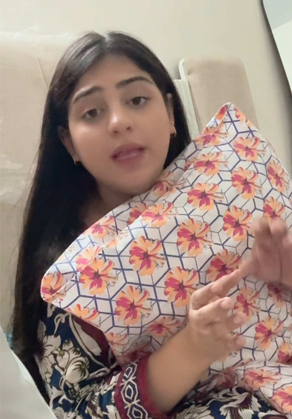 @Zillyeshahlive