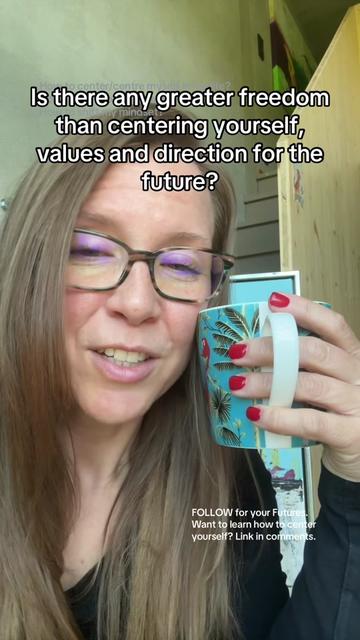 @Personal Futurist Essi Erika