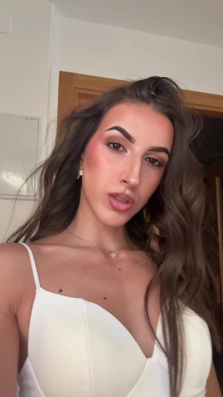 @𝐵𝑒𝑎𝑡𝑟𝑖𝑧🇷🇴