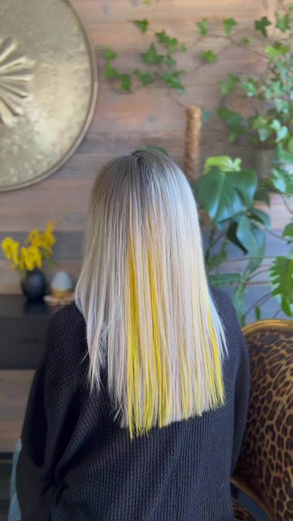 @Salon7 Heidi