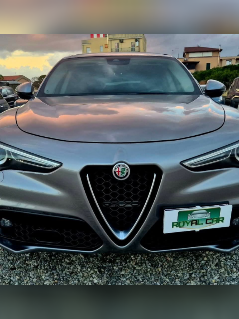 @RoyalCarRC