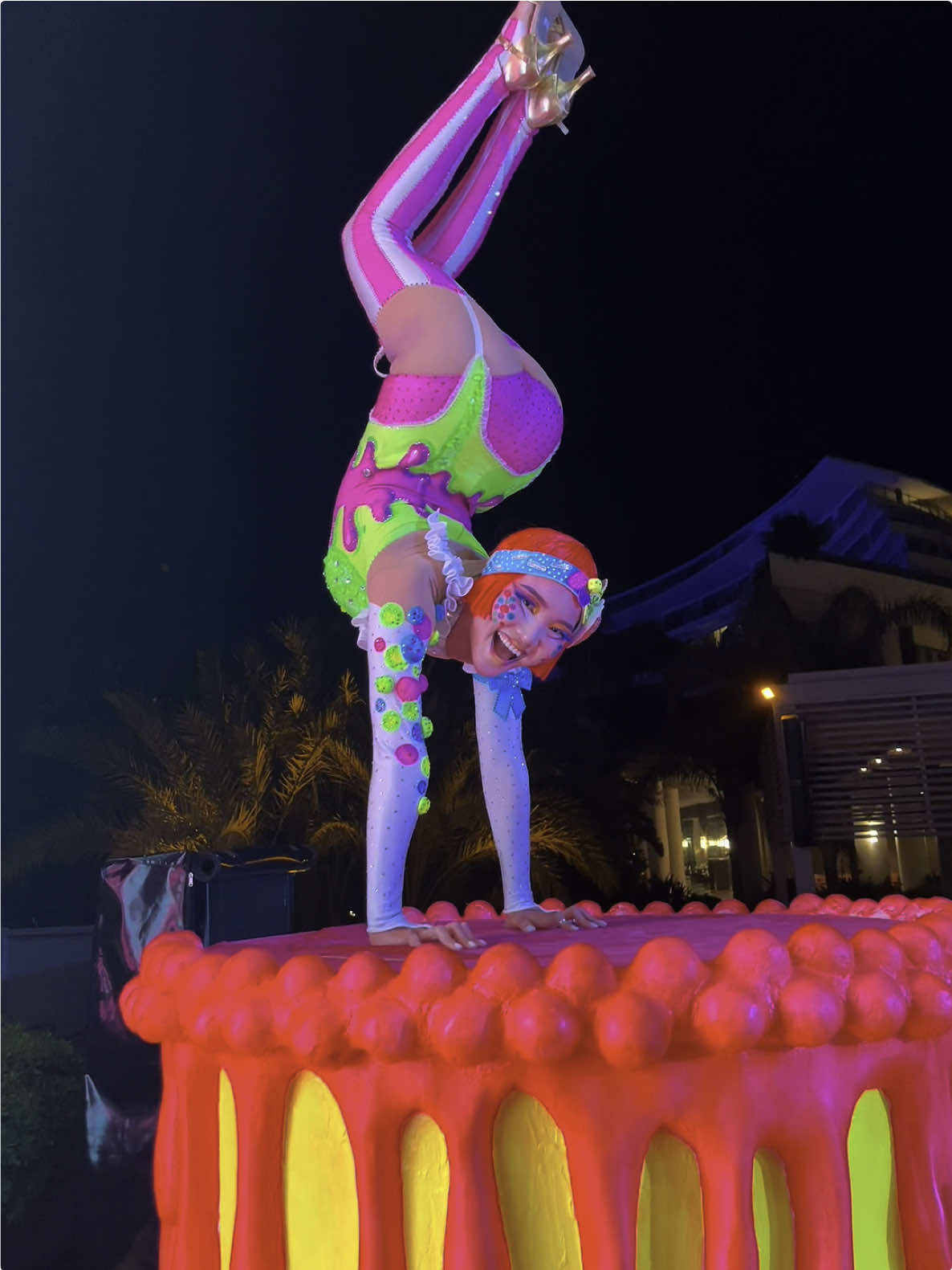 @urnaa.contortionist