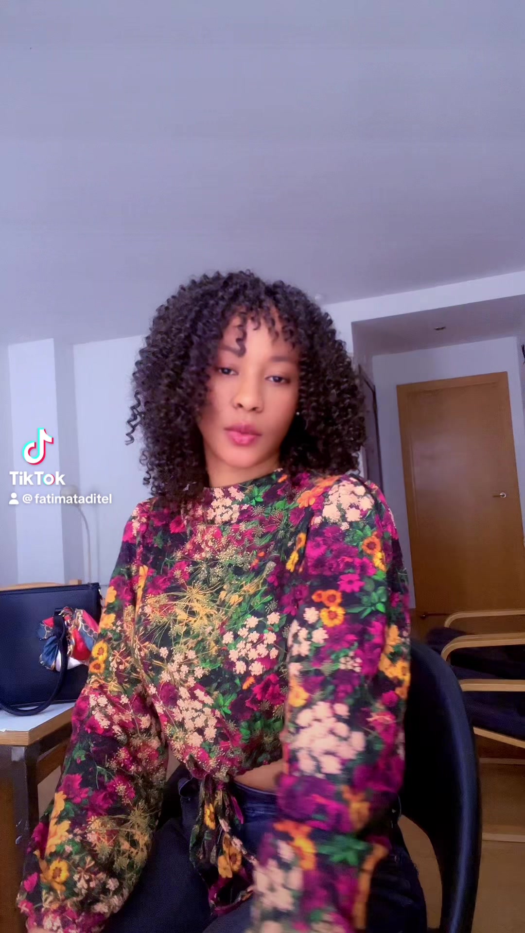 @Fatima 💚🩷🩵💜💙🧡
