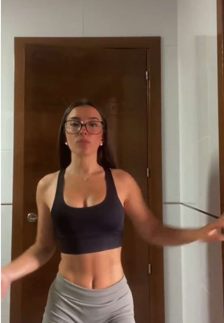 @jimenaaa_02