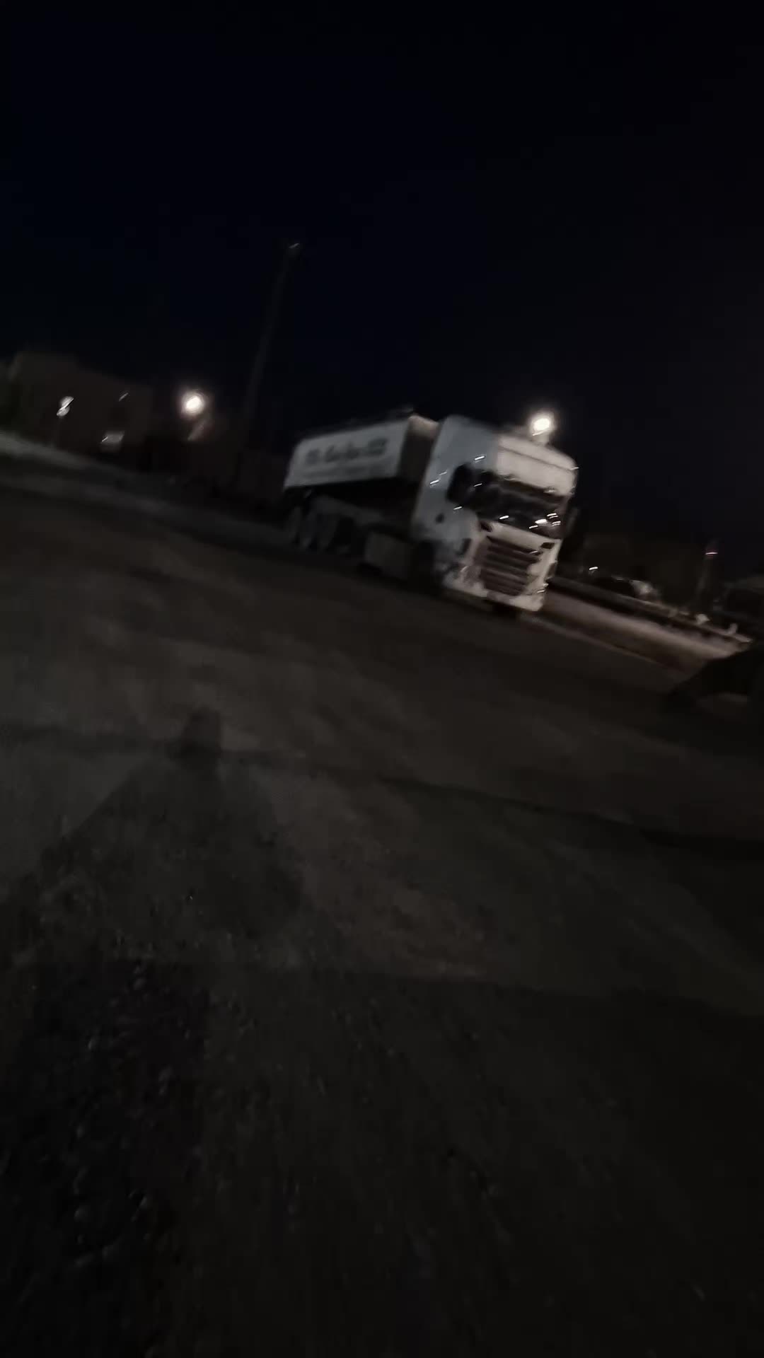 @♠️Robin♣️🤘🚛🇭🇺 /Convoy81/