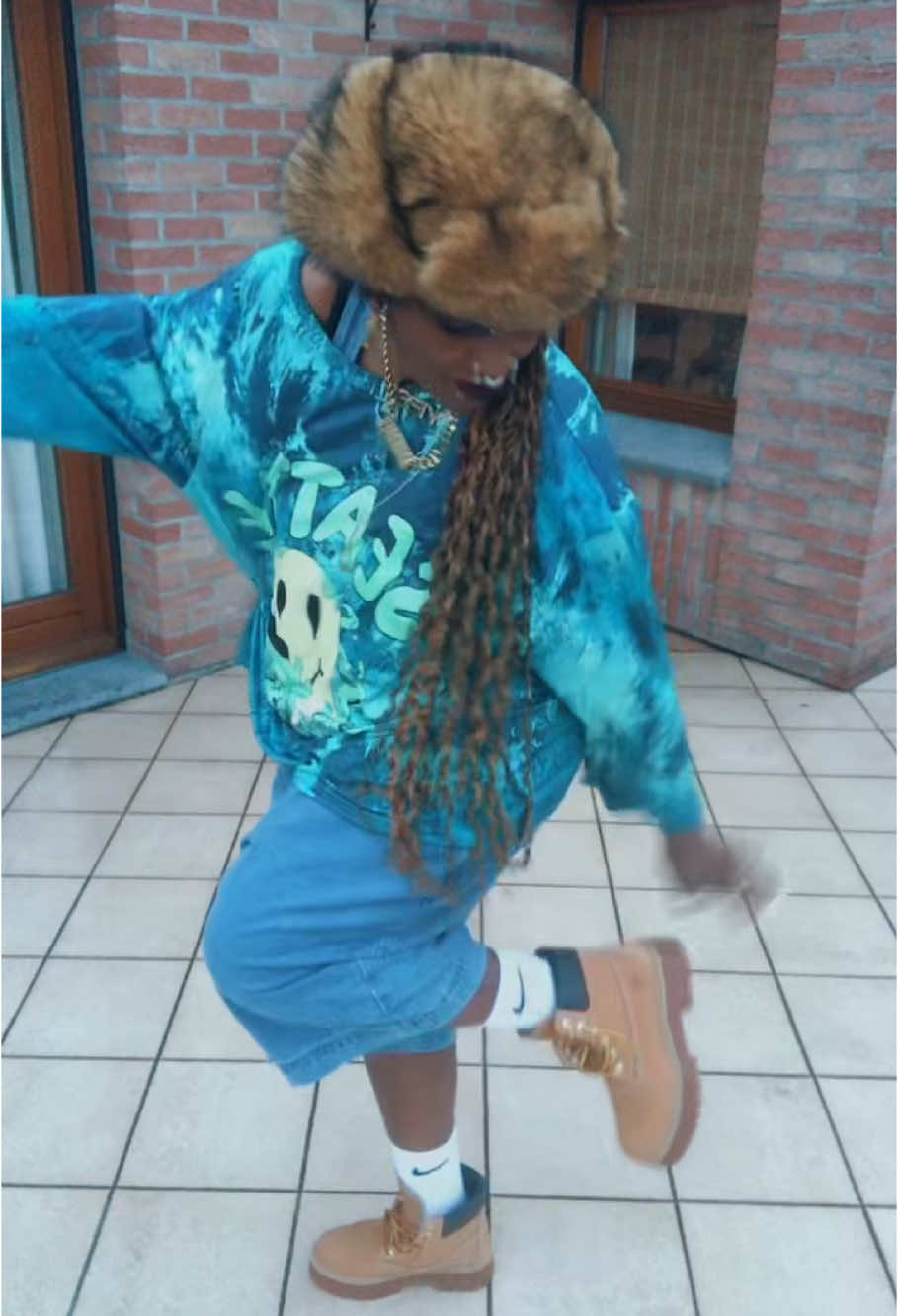 @NdyzOu_Boo
