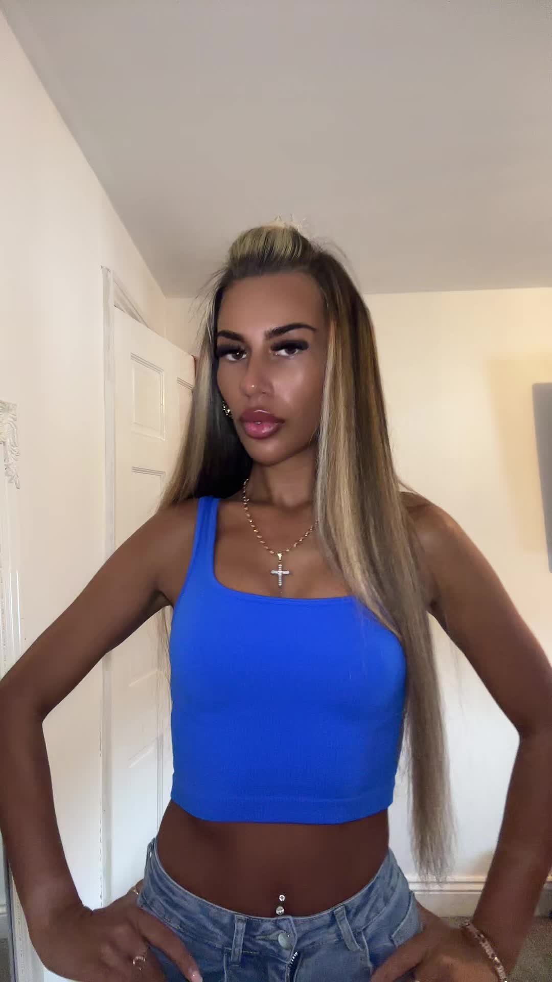 @beccarosefloodxo