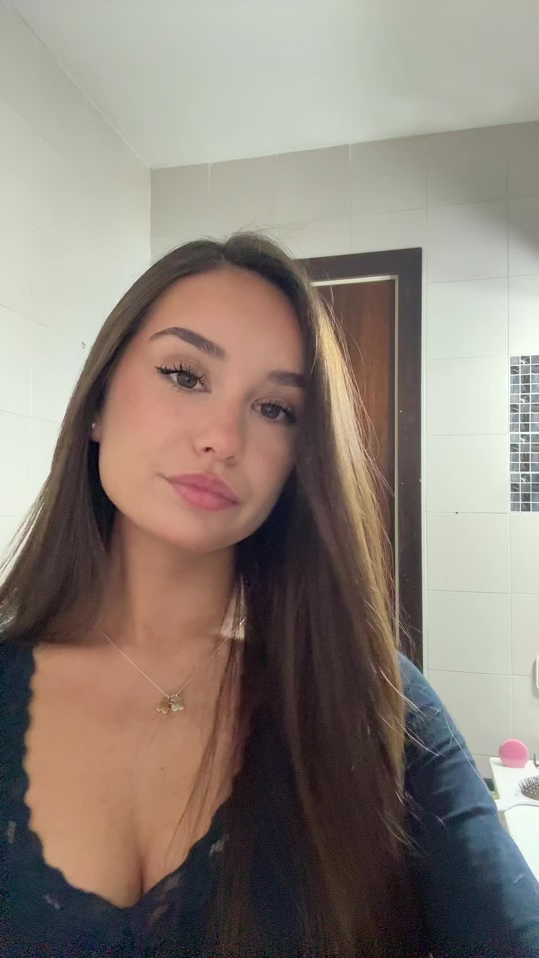 @rebeee😇