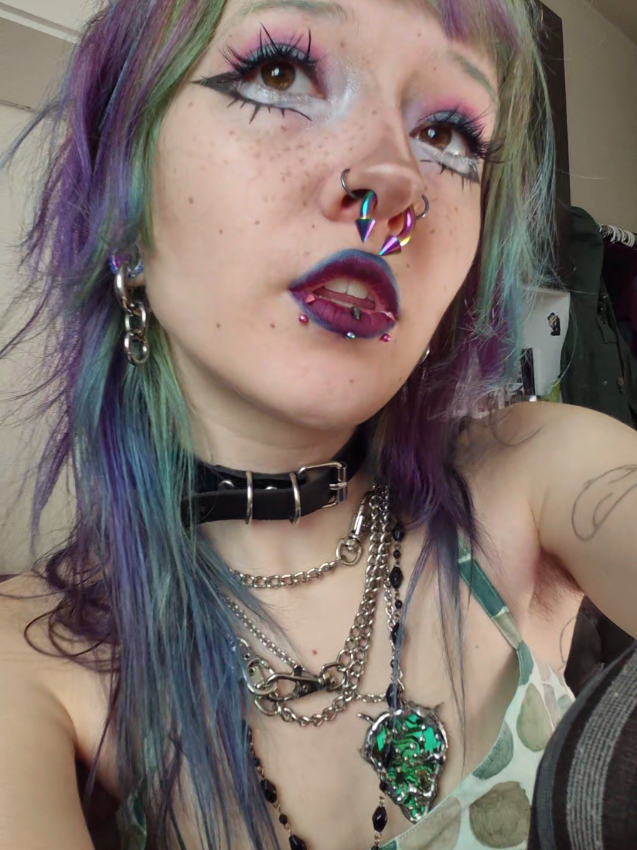 @porcelaindoll☣
