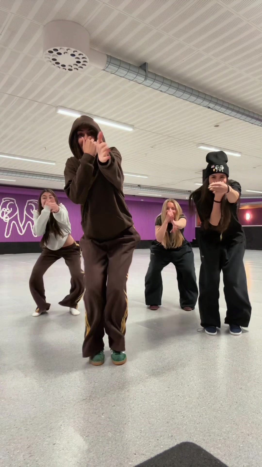 @MixDancers Academy