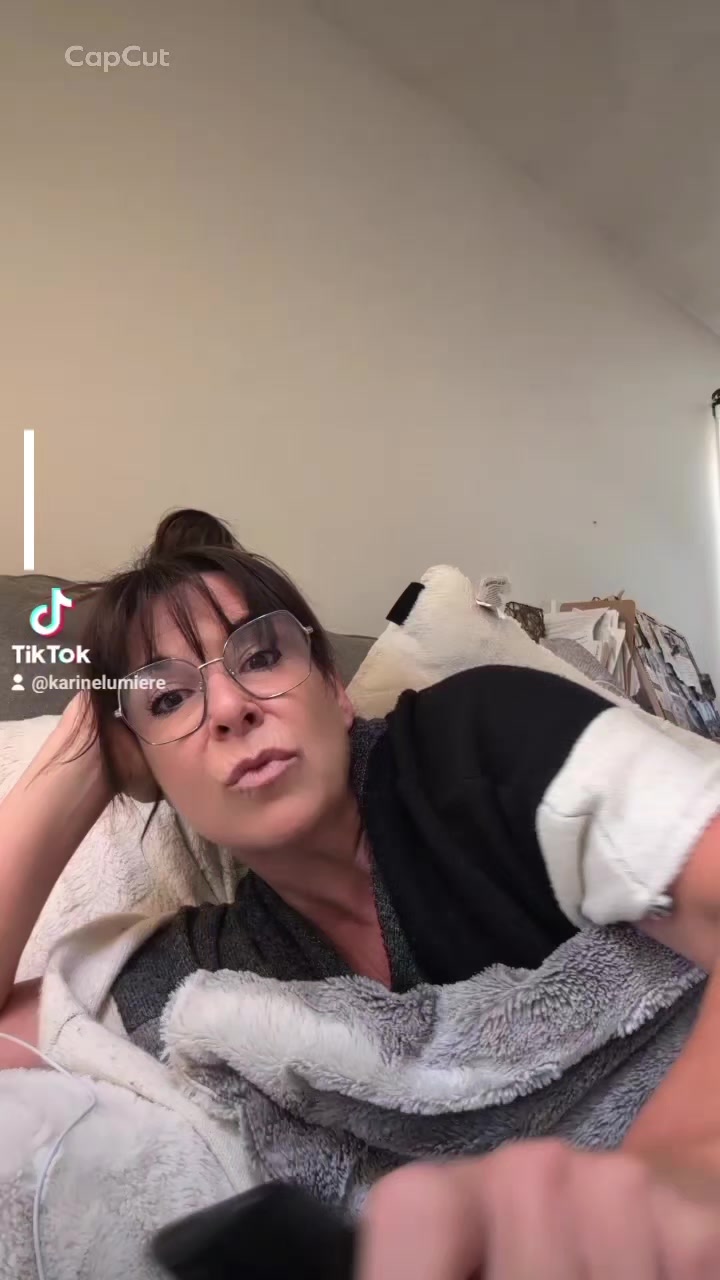 @Karinelumiere
