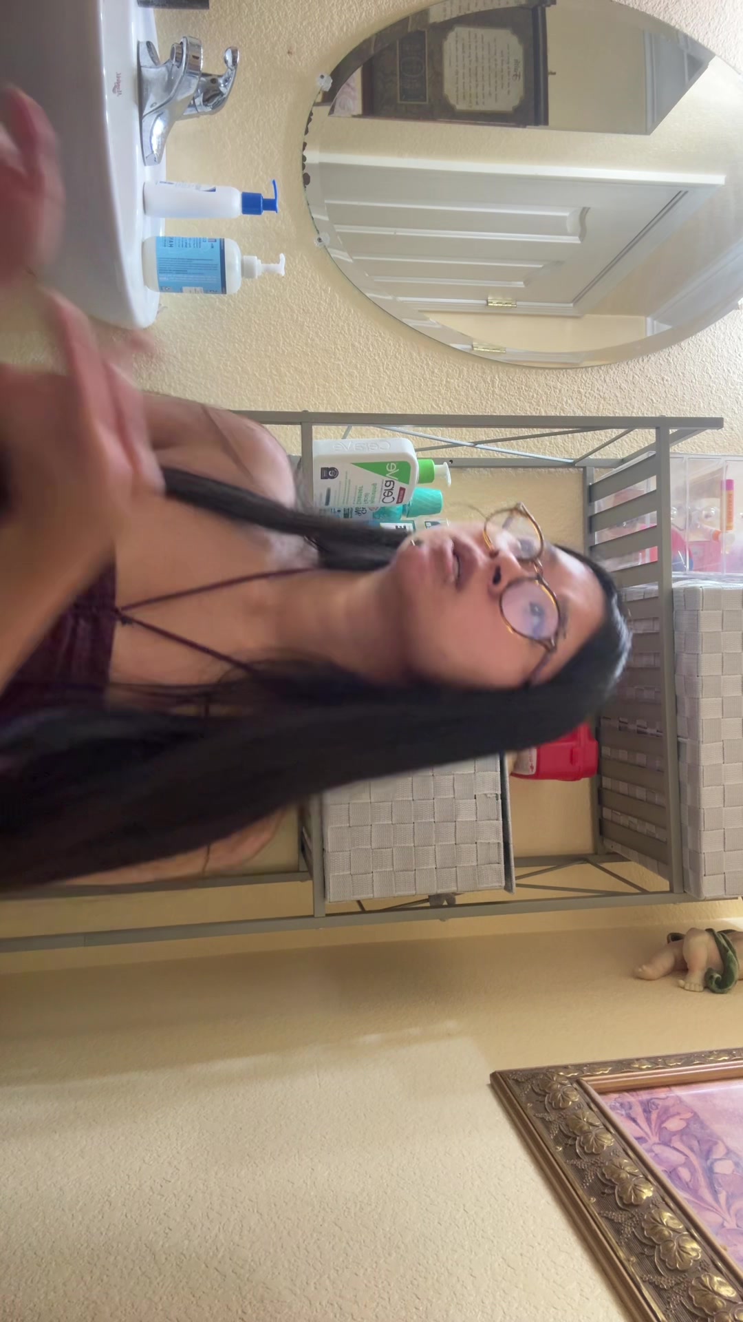 @￼