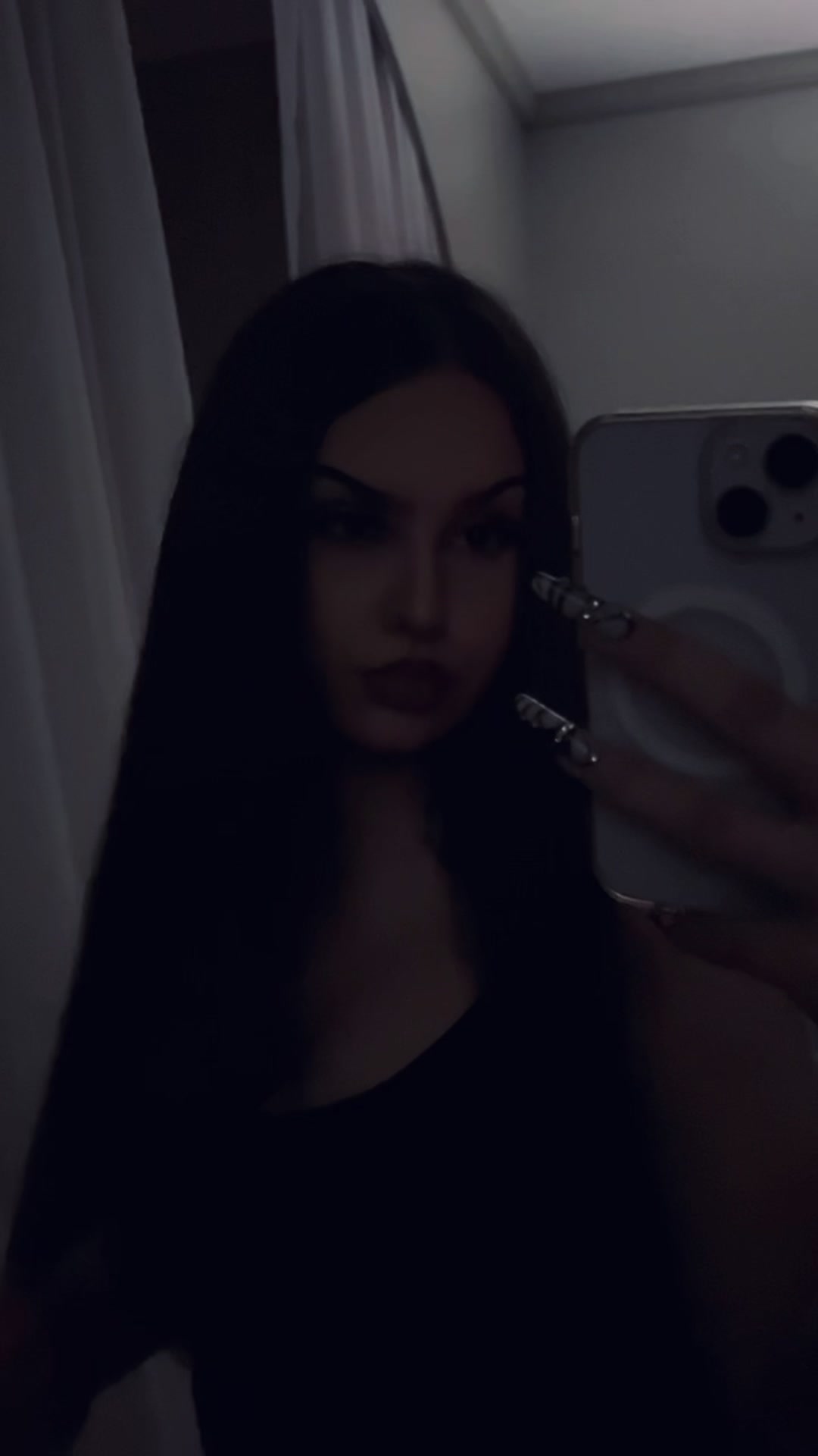 @𝓐𝓵𝓮𝔁𝓪𝓷𝓭𝓻𝓪💋