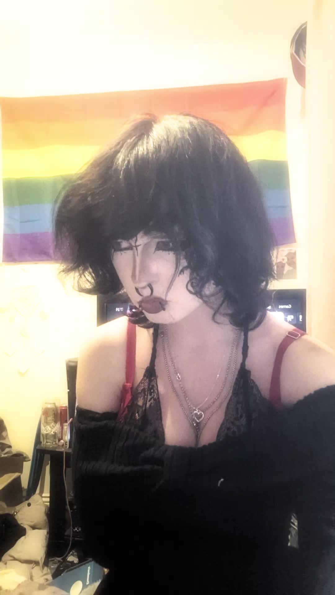 @Nevaeh..🥀