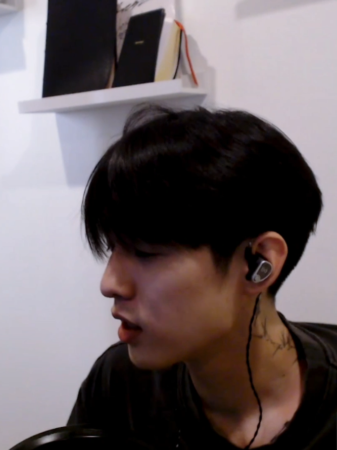 @Lis