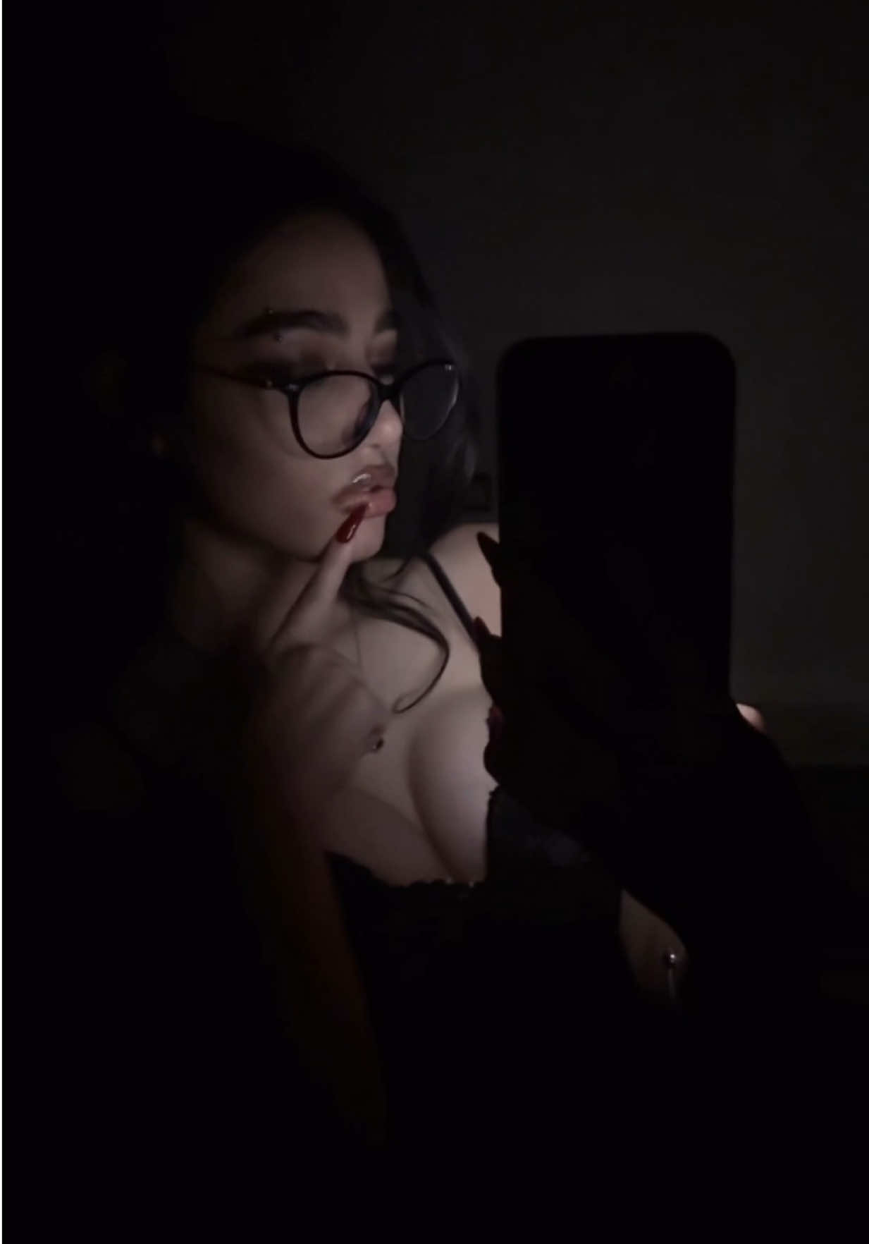 @-K