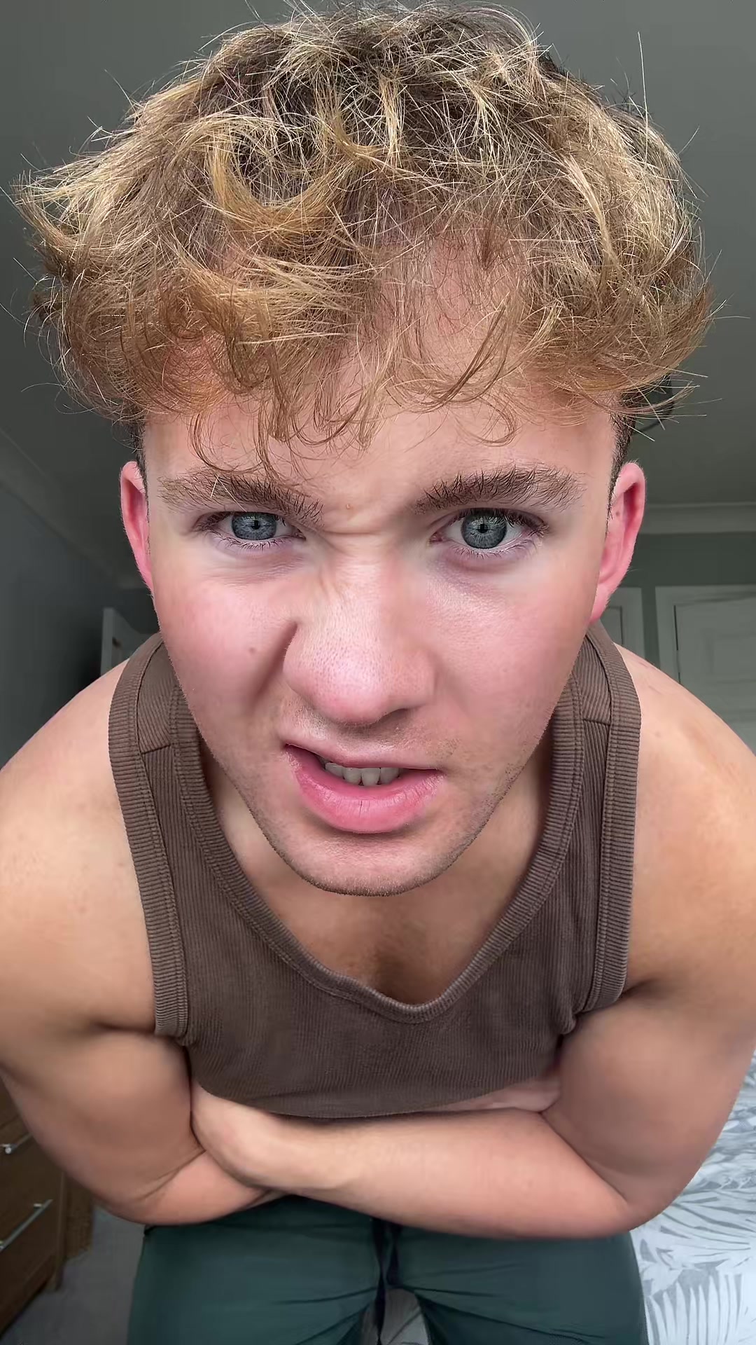 @itzisaacjames