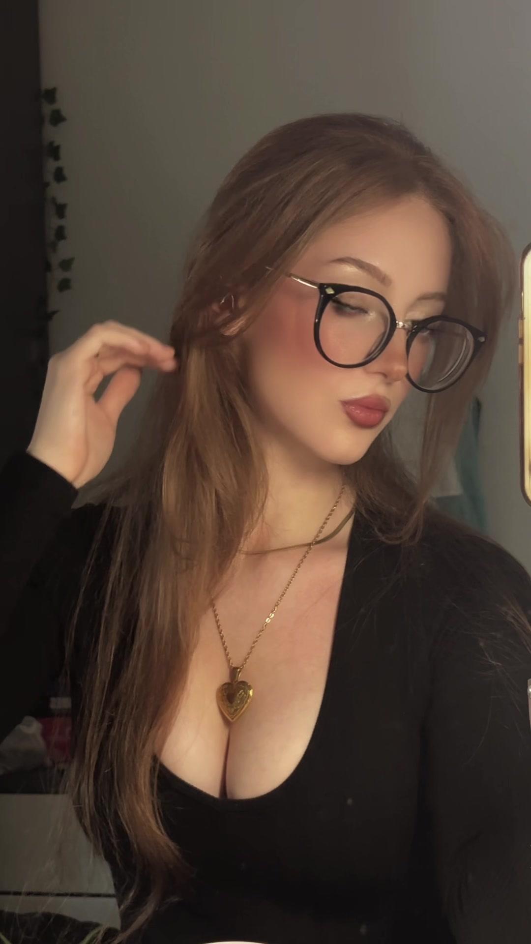@Yuliya-๐ท๐บ๐ฎ๐น