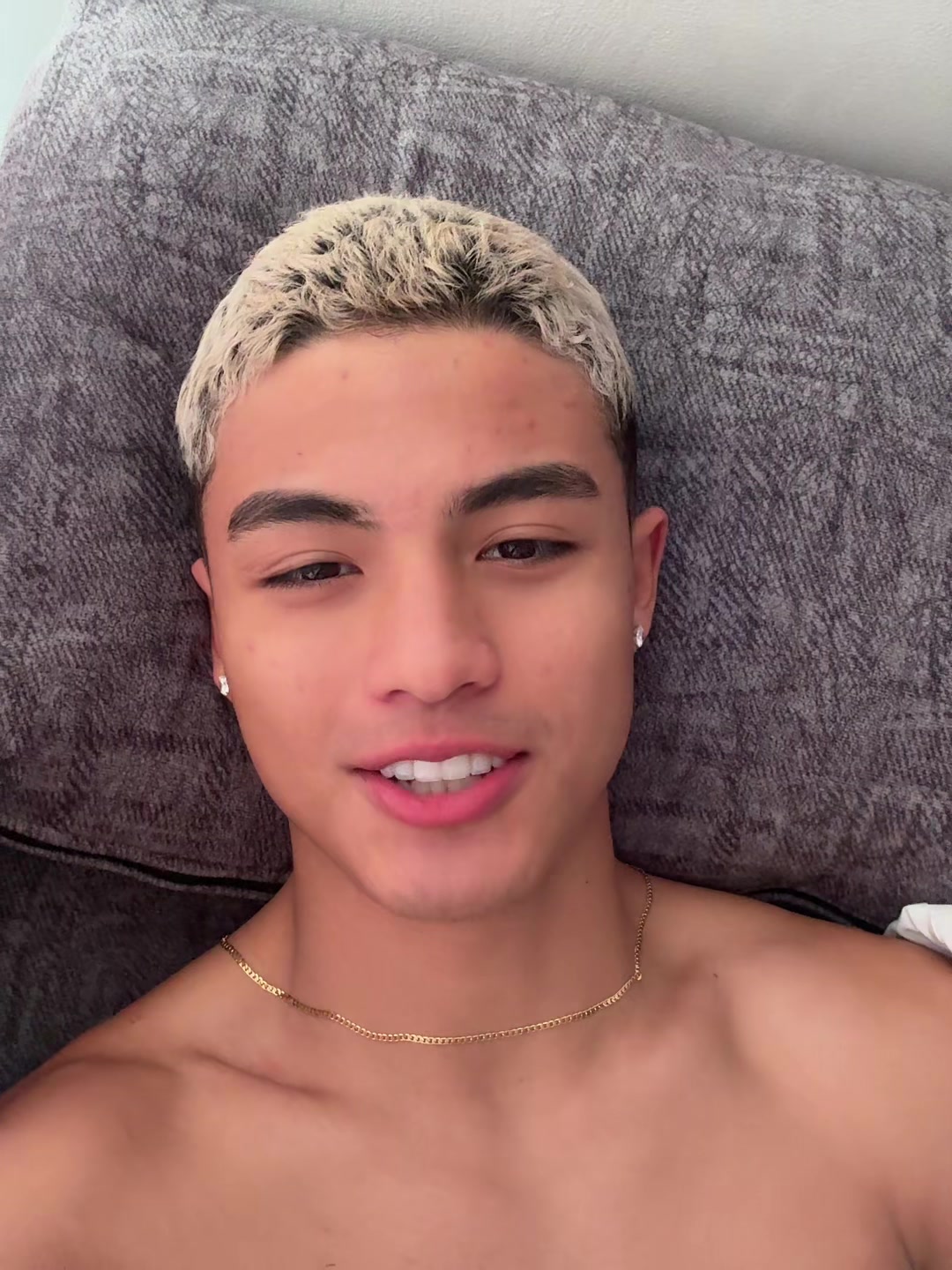 @𝐇𝐮𝐠𝐨 🦦