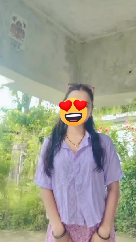 @LaX__मी 💰👀