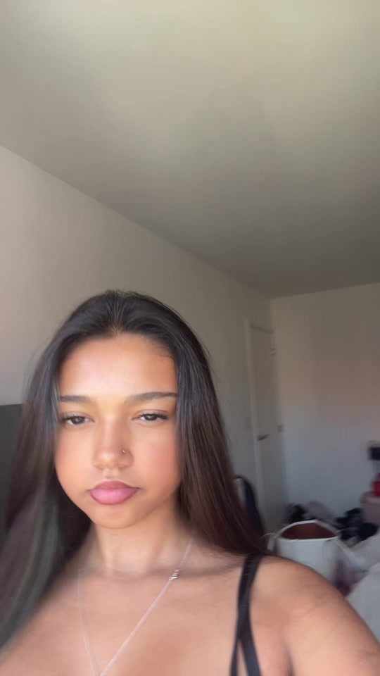 @🦄