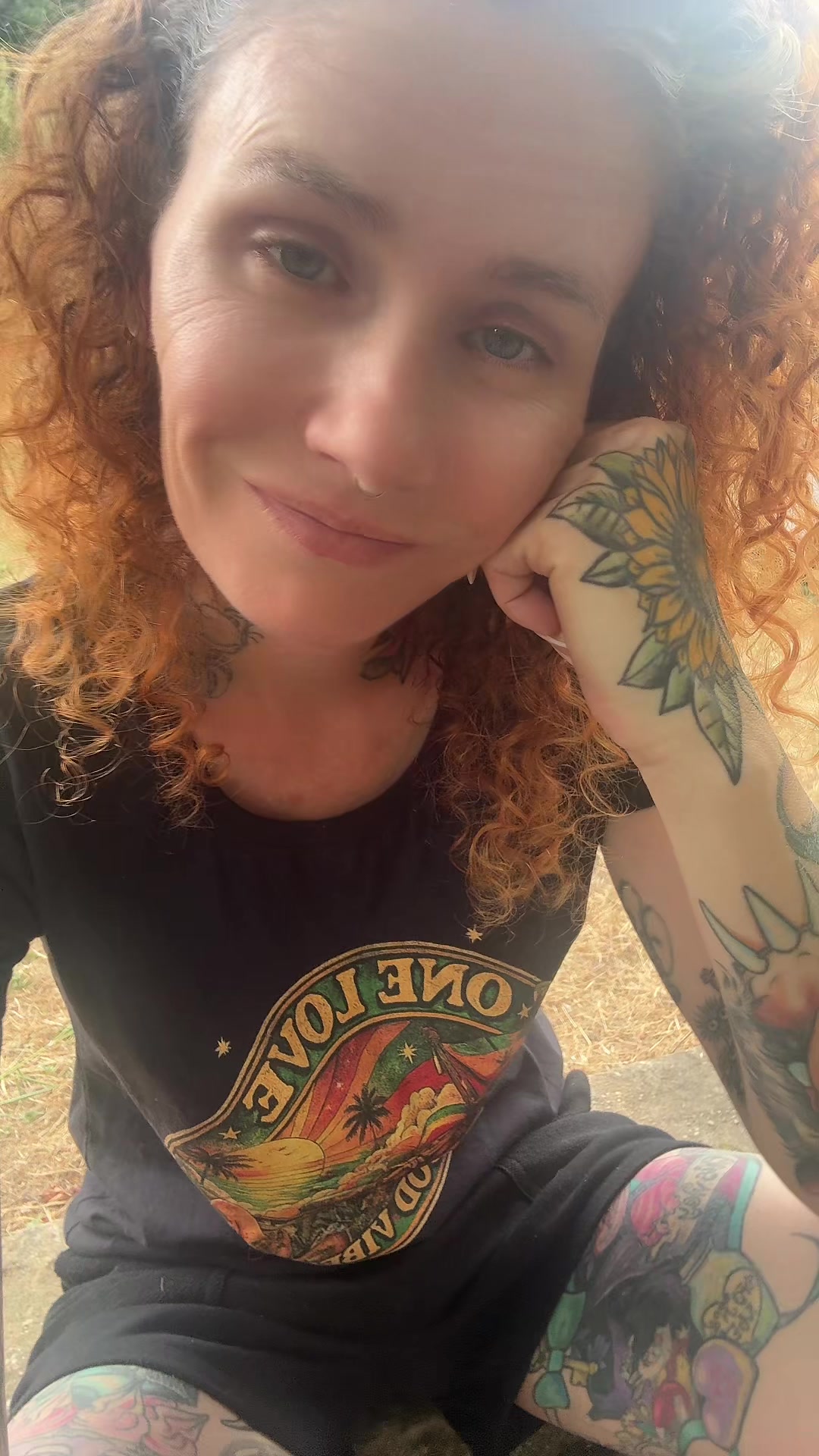 @Curlyhairwithtattoos