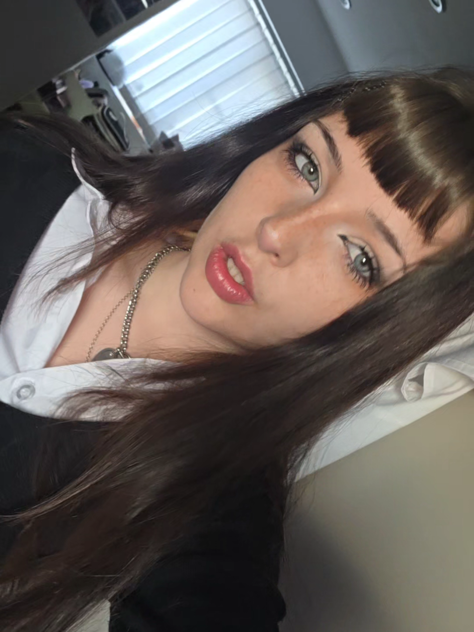 @𝓔𝓿𝓮 ☣︎