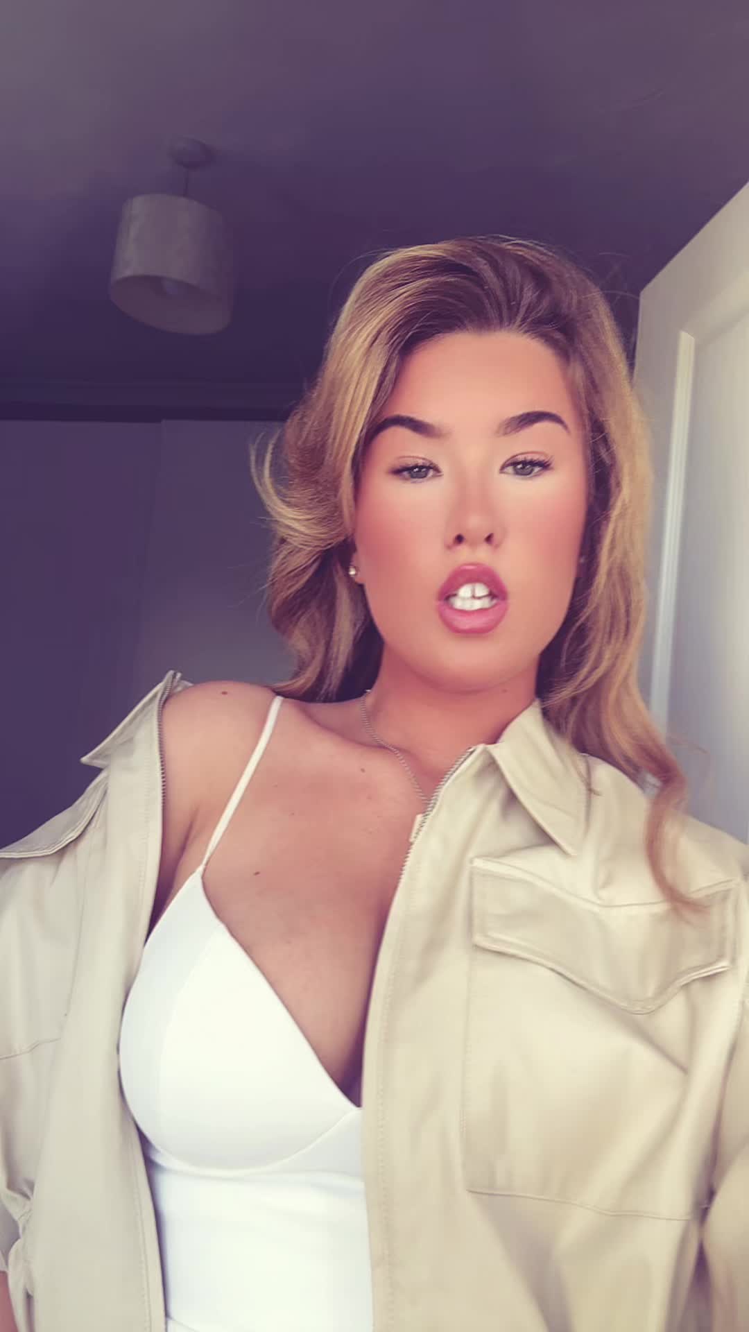 @Elleyjean
