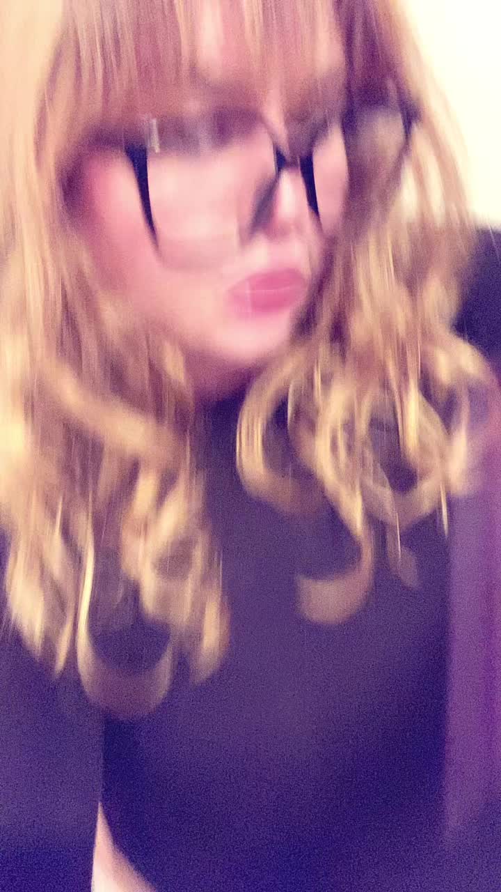 @Aniii💋