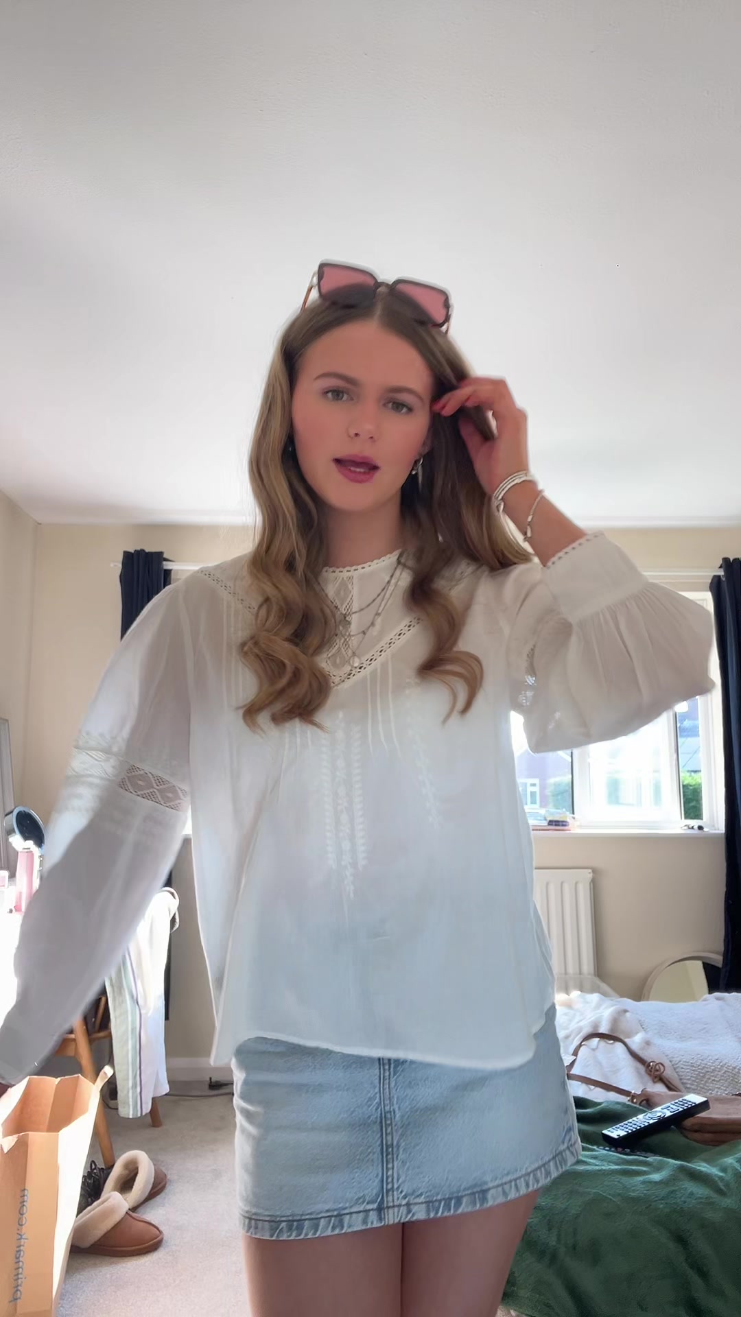 @evie x